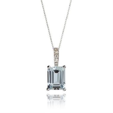 18ct White Gold Aquamarine and Diamond Pendant thumbnail