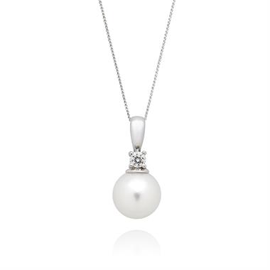18ct White Gold Akoya Pearl and Diamond Pendant thumbnail