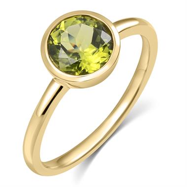18ct Yellow Gold Peridot Rubover Dress Ring thumbnail