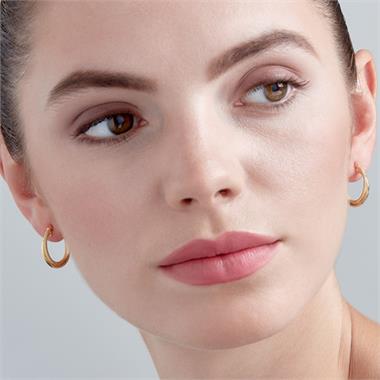 18ct Yellow Gold Crossover Hoop Earrings 18mm thumbnail