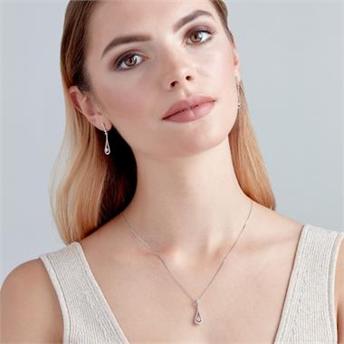 18ct White Gold Teardrop Diamond Pendant 0.45ct thumbnail