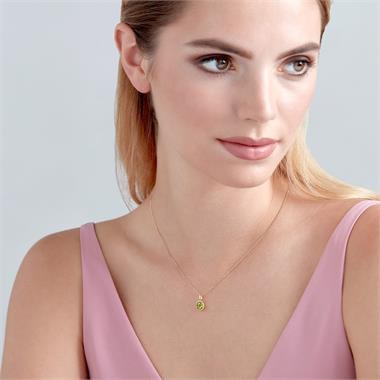 18ct Yellow Gold Peridot Rubover Pendant thumbnail