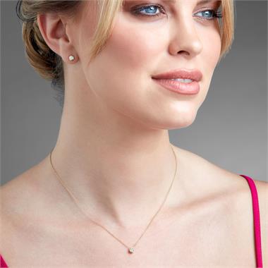 18ct Yellow Gold 0.15ct Diamond Solitaire Necklace thumbnail