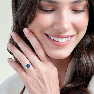 18ct Yellow Gold Blue Sapphire Three Stone Ring thumbnail