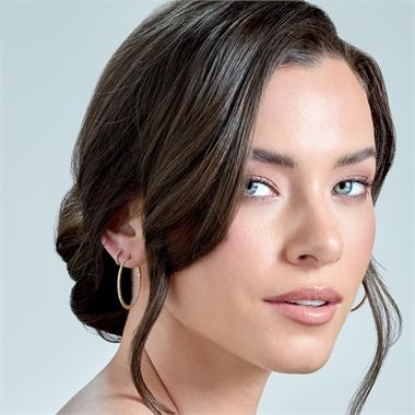 18ct Yellow Gold Diamond Set Oval Hoop Earrings thumbnail