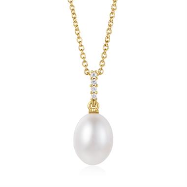 18ct Yellow Gold Freshwater Pearl and Diamond Pendant thumbnail