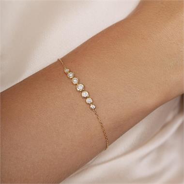 18ct Yellow Gold Graduated Bezel Set Diamond Bracelet thumbnail