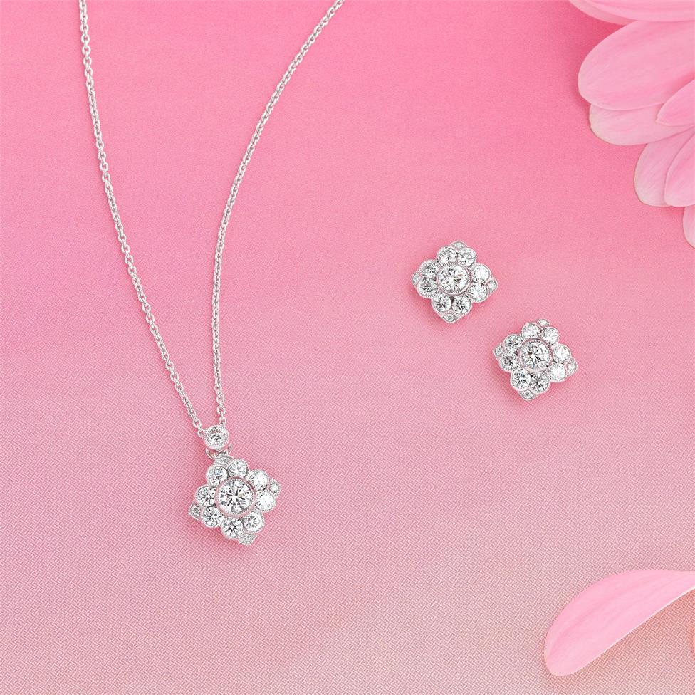 18ct White Gold Vintage Style Diamond Cluster Stud Earrings Thumbnail Image 1