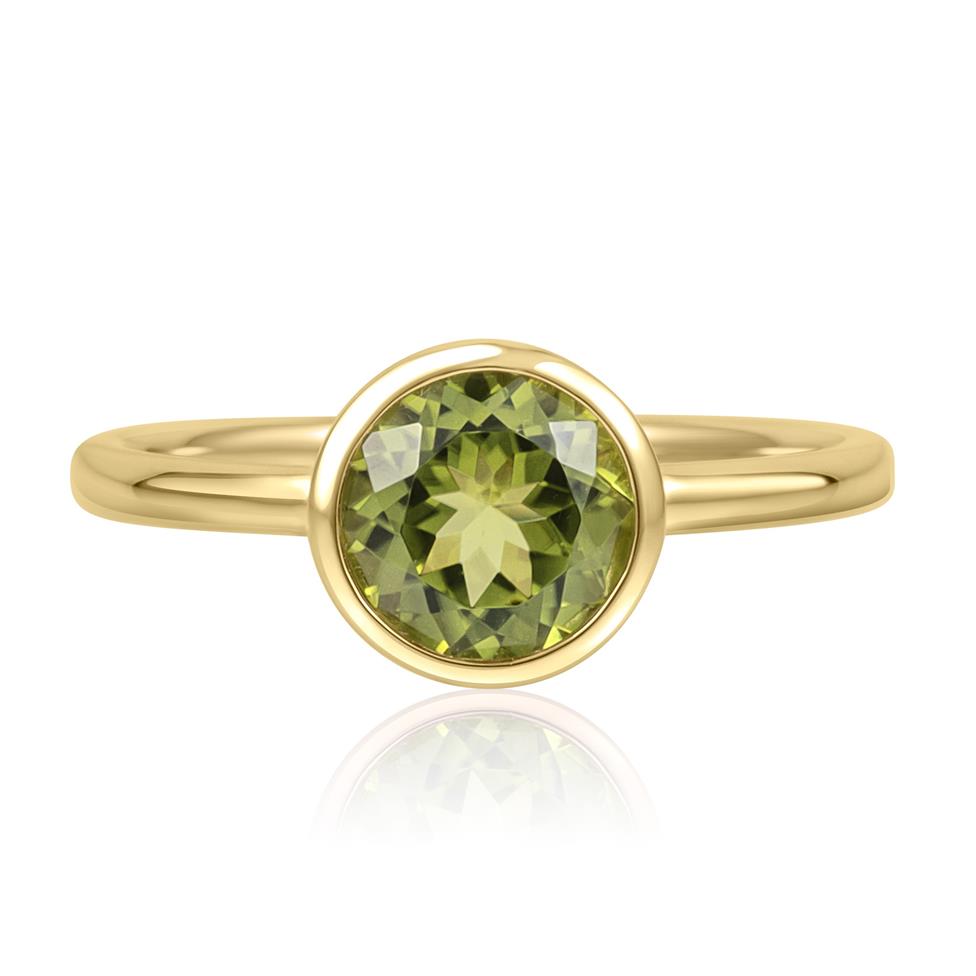 18ct Yellow Gold Peridot Rubover Dress Ring Thumbnail Image 2