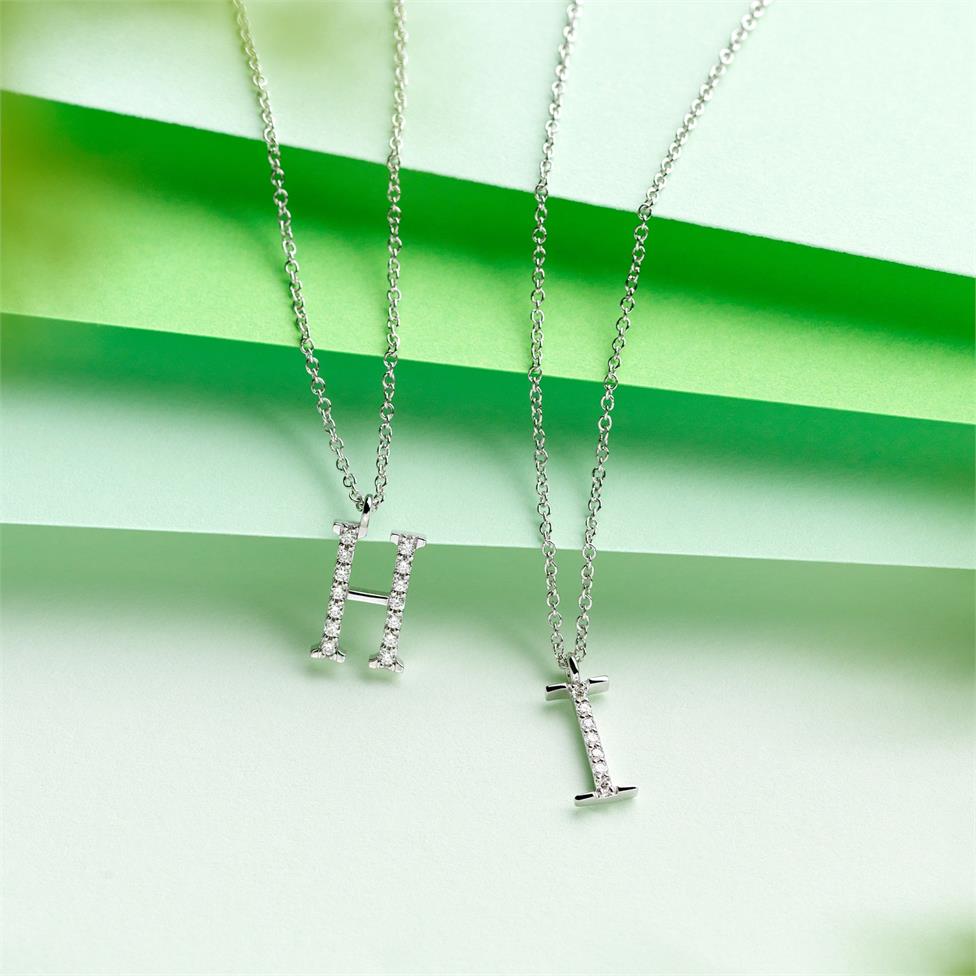 18ct White Gold Diamond Initial Necklace Q Thumbnail Image 2