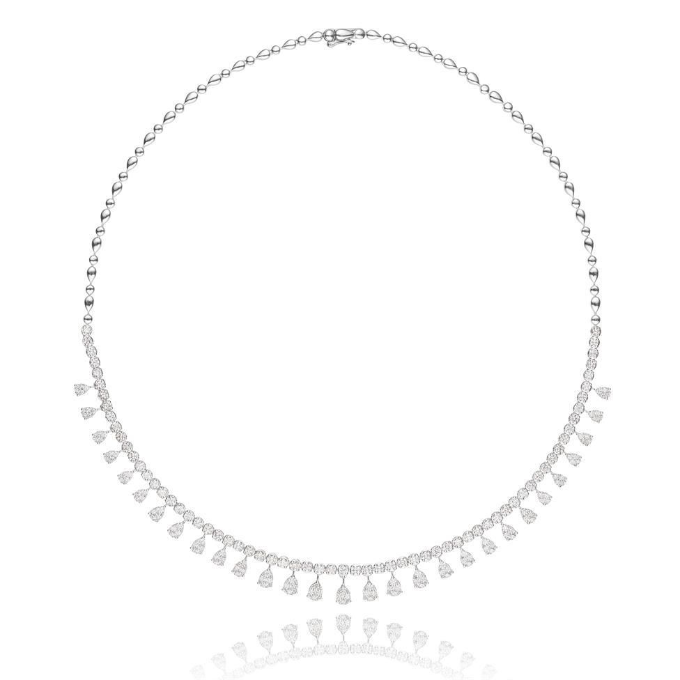18ct White Gold Illusion Detail Diamond Necklace 4.87ct Thumbnail Image 3