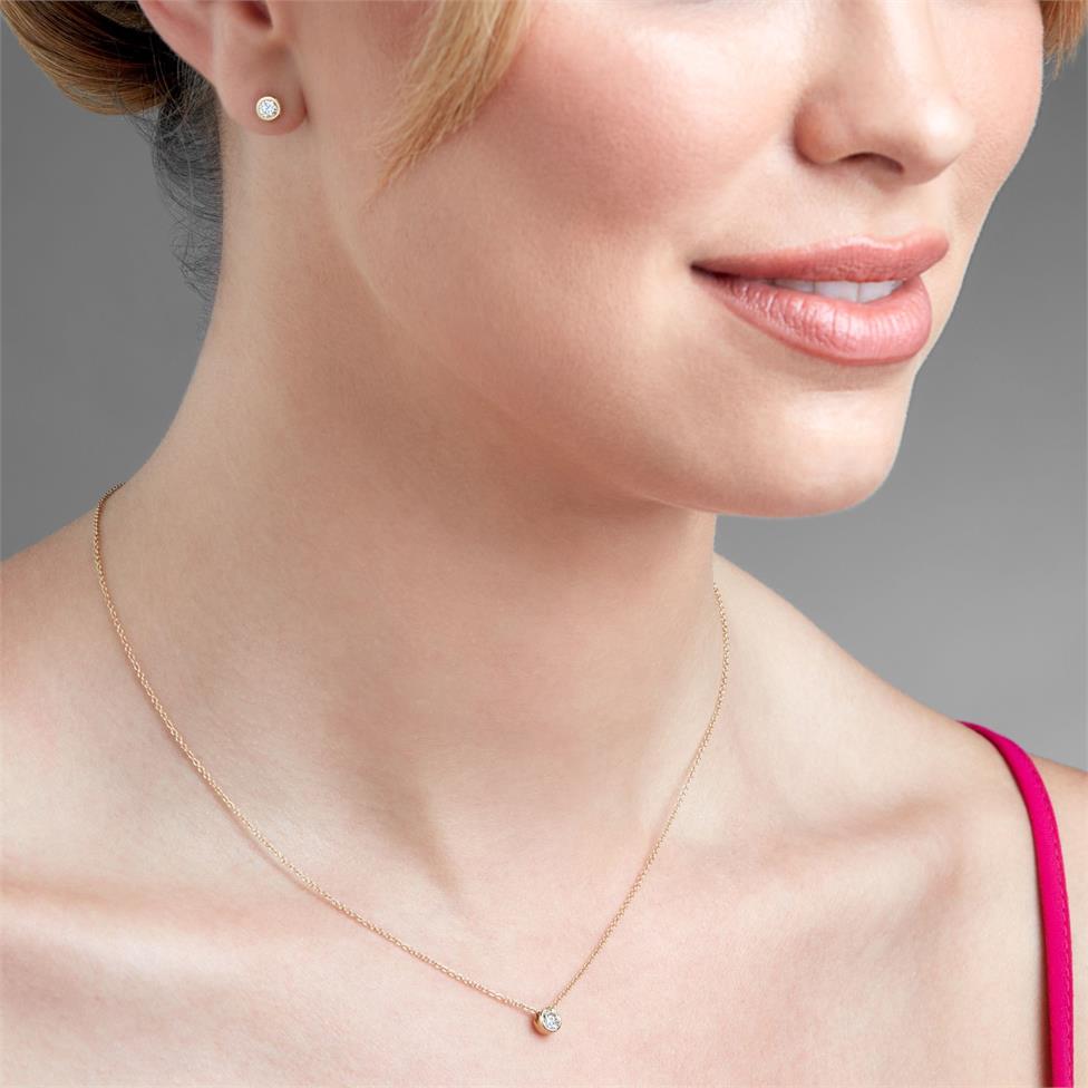 18ct Yellow Gold 0.15ct Diamond Solitaire Necklace Thumbnail Image 3