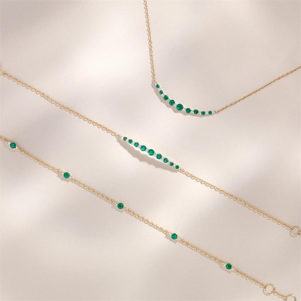 18ct Yellow Gold Emerald and Diamond Bracelet Thumbnail Image 2