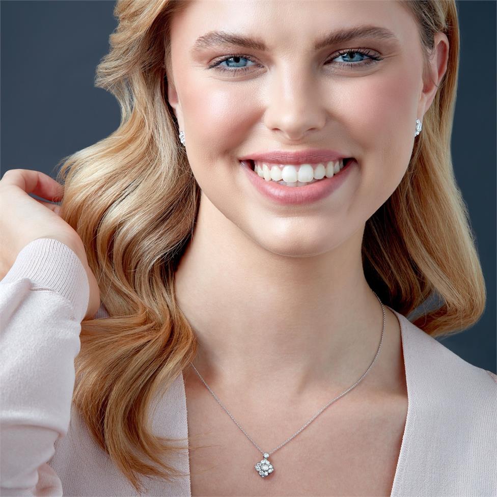 18ct White Gold Vintage Style Diamond Cluster Necklace Thumbnail Image 3