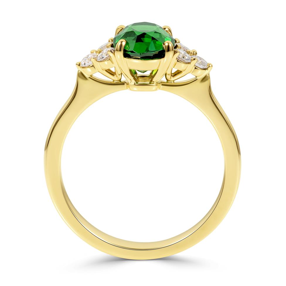 18ct Yellow Gold Oval Tsavorite and Diamond Ring Thumbnail Image 2