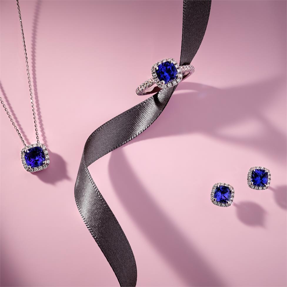 18ct White Gold Tanzanite and Diamond Pendant Thumbnail Image 2