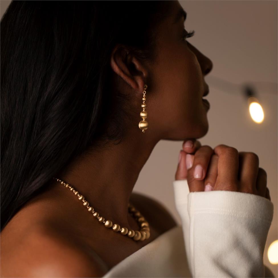 Milano 18ct Yellow Gold Satin Finish Necklace Thumbnail Image 3