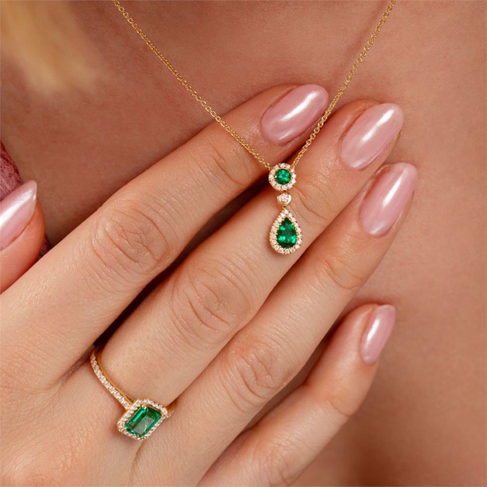 18ct Yellow Gold Emerald and Diamond Halo Engagement Ring Thumbnail Image 5