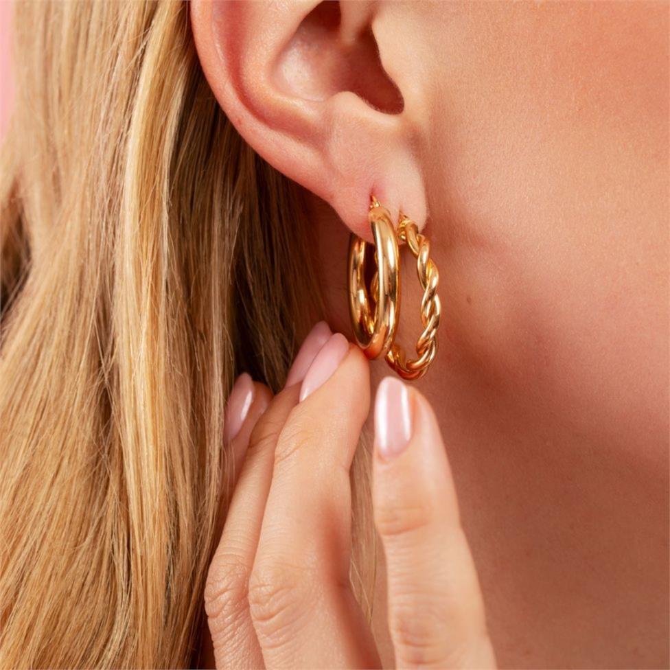 18ct Yellow Gold Hoop Earrings 28mm Thumbnail Image 3