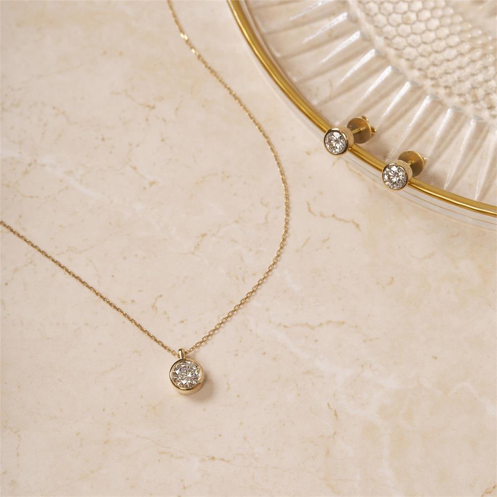 18ct Yellow Gold Round Diamond Solitaire Necklace 0.70ct Thumbnail Image 1