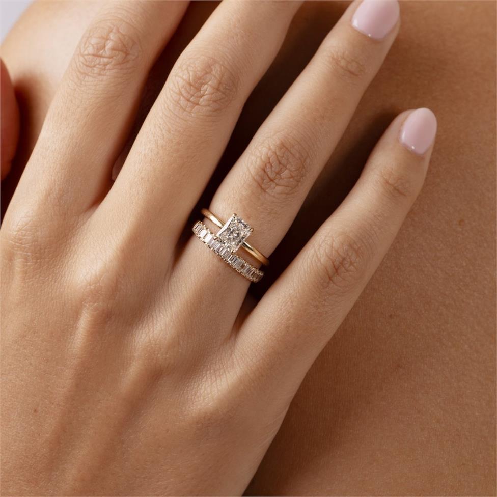 18ct Yellow Gold Radiant Diamond Engagement Ring 1.50ct Thumbnail Image 1